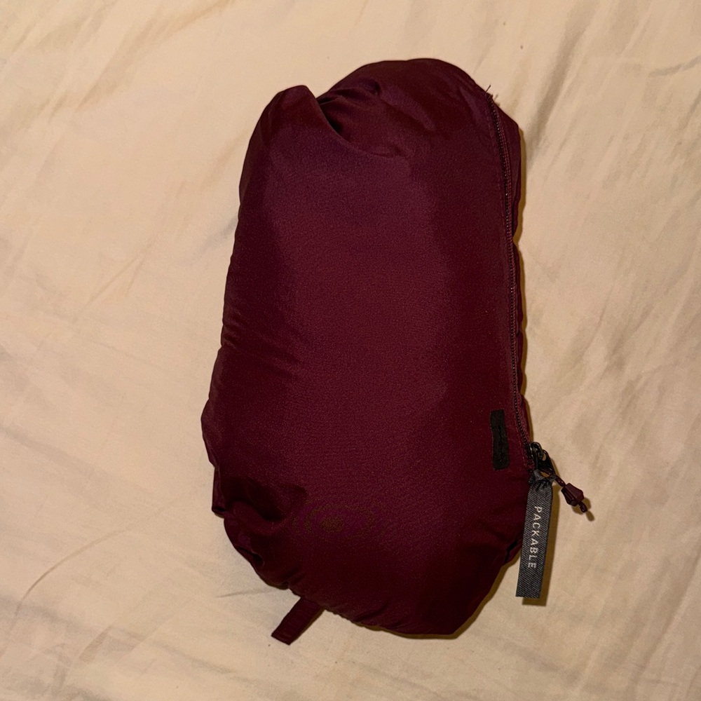 Eddie Bauer Women's Maroon Quilted Vest - Picture 5 of 5
